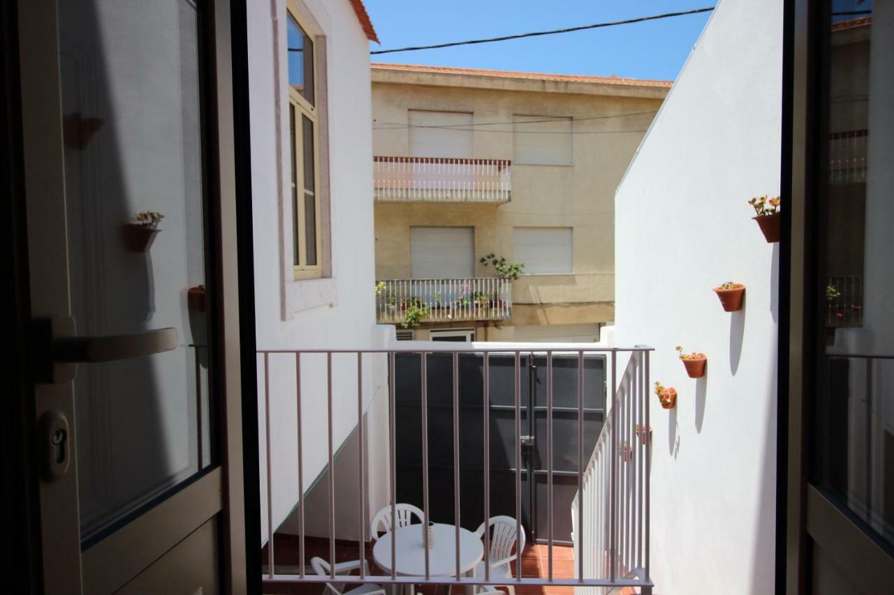 Casa 11 Cravos Villa Figueira da Foz Buitenkant foto